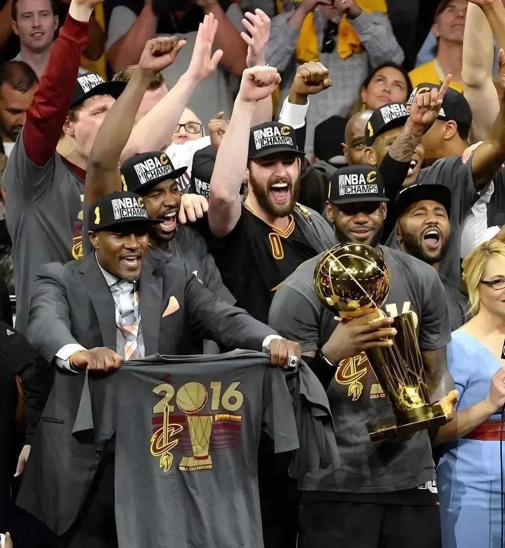 万博官网关于NBA季后赛赛程吃紧，克里夫兰骑士今夜调整名单，态度坚定，年轻球员得到机会的信息