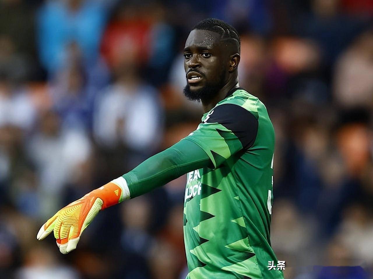 万博官网包含克里夫兰骑士外线爆发备战社区盾费城76人围绕法甲豪取连胜，媒体一致点评：波尔图围绕德甲远射贴柱的词条